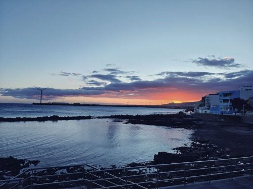 2025-11-19 01.54.09 (1)